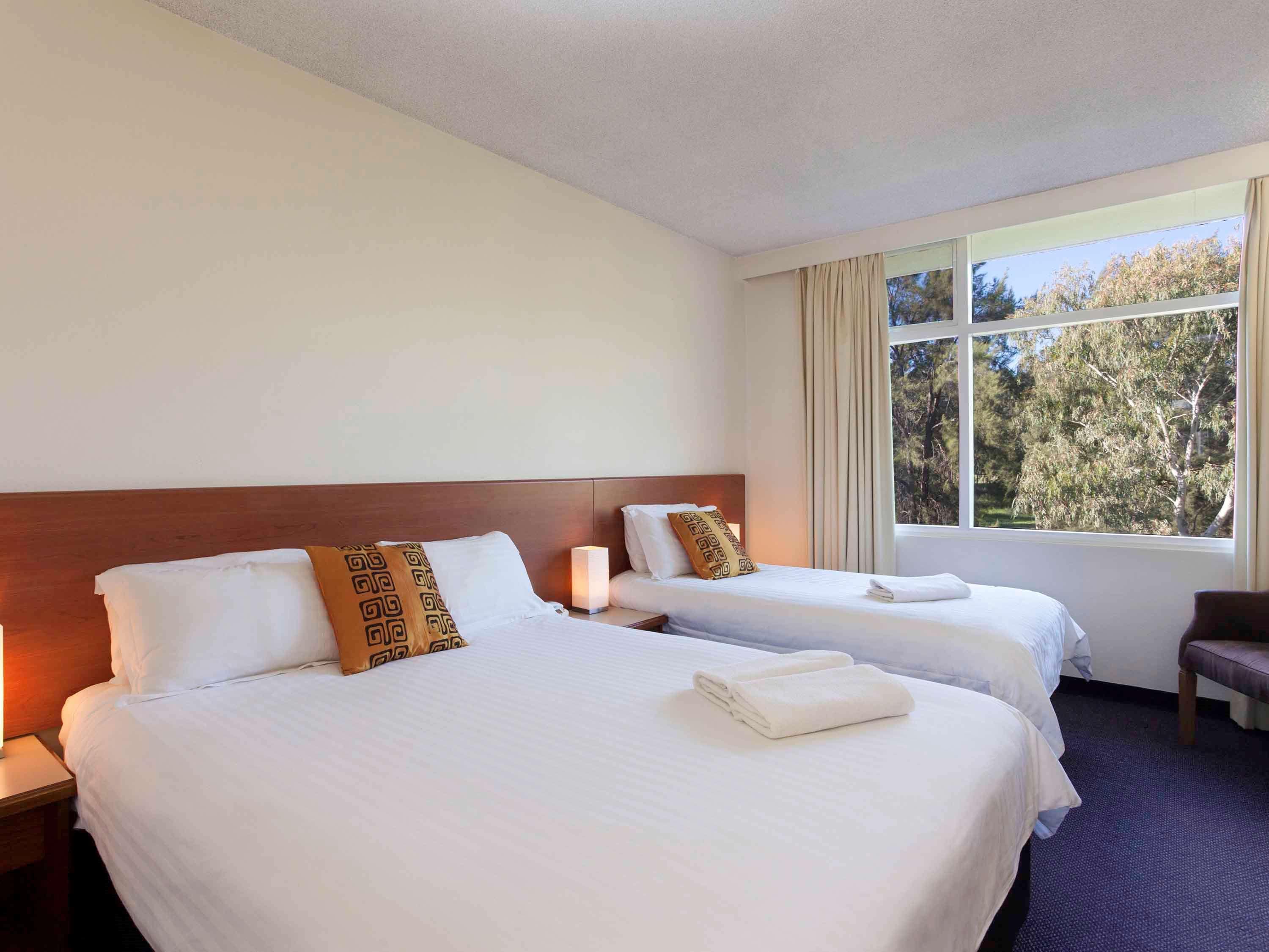Ibis Styles Tamworth Exterior foto